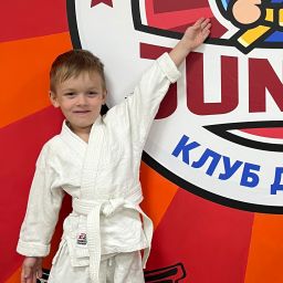 Кустачёв Роман Артёмович