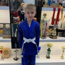 Дмитрачков Артём 